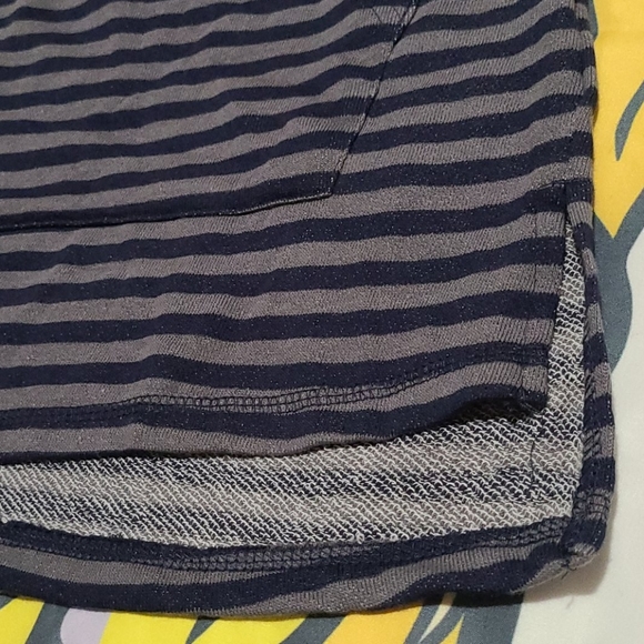 🍍Lightweight Long Sleeve Shirt🍍 - Picture 5 of 6